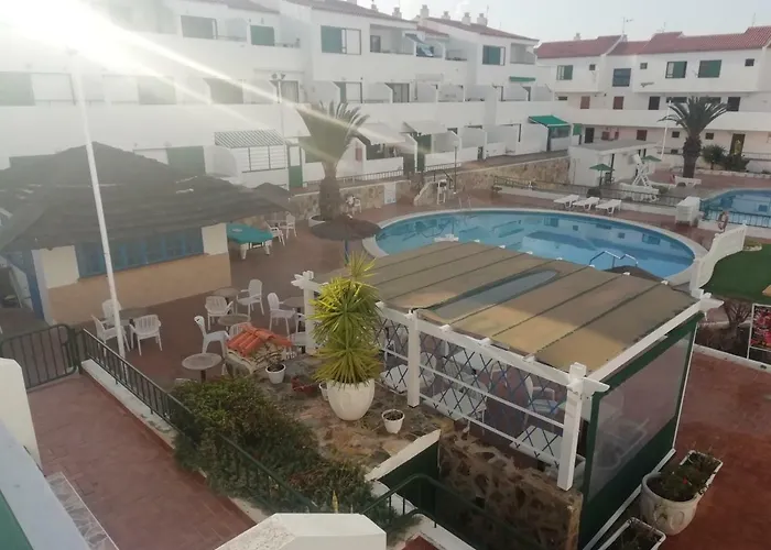 1 Costa Del Silencio